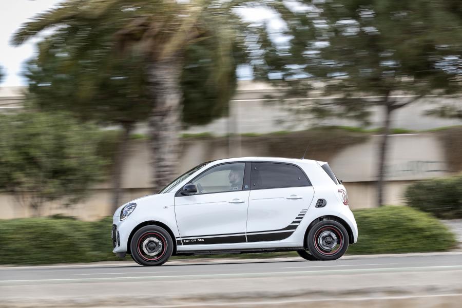  Smart EQ ForFour Edition One (W453) 2020 года  (WW) (фото 17 из 59)